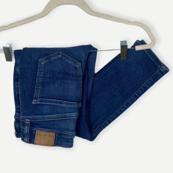 American Eagle Hi-Rise Distressed Jeggings Size 4 X-Short Stretch Denim Jeans - Picture 6 of 10